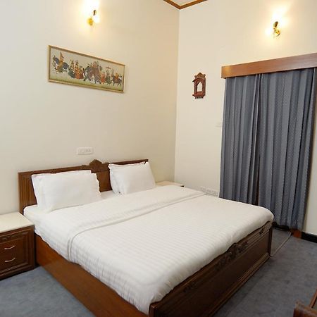 Bed and Breakfast The Edgeworth Shimla Zewnętrze zdjęcie