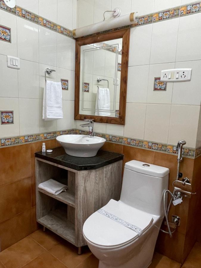 Bed and Breakfast The Edgeworth Shimla Zewnętrze zdjęcie