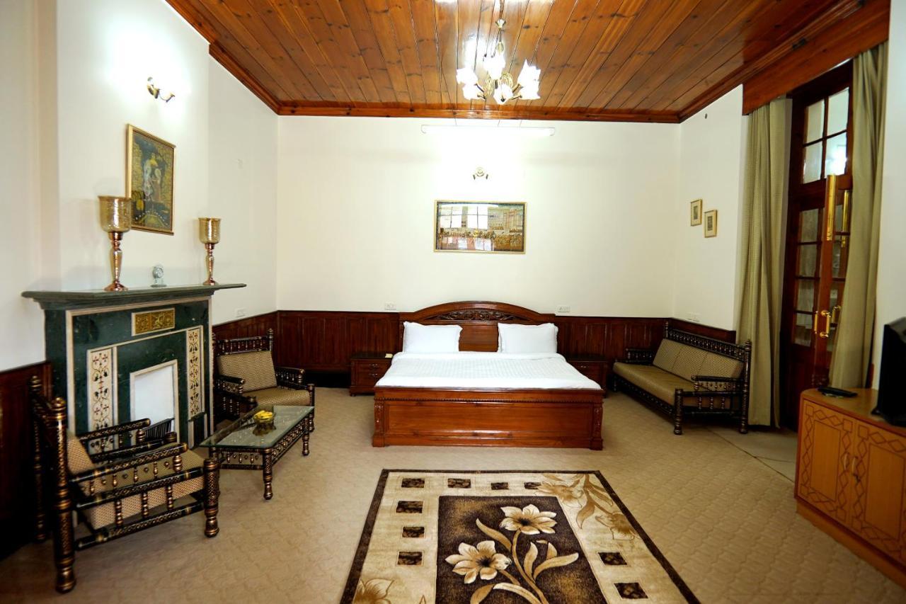 Bed and Breakfast The Edgeworth Shimla Zewnętrze zdjęcie